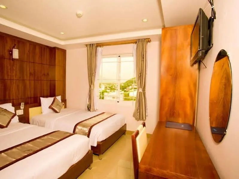 Ngoc Hong Hotel Nha Trang 2*,  Wietnam